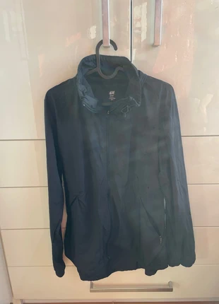 H&M sport regenjas windjas voor sporten, marque: H&M Sport, état: Très bon état, taille: M / 38 / 10, 4,00 €, 4,90 € Protection acheteurs incluse