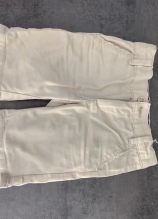 Short élègan beige, brand: Gémo, condition: Very good, size: 5 years / 110 cm, €2.00, €2.80 includes Buyer Protection