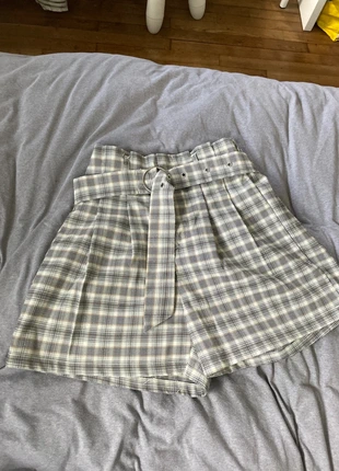 short carreaux, marque: Pull & Bear, état: Bon état, taille: M / 38 / 10, 5,00 €, 5,95 € Protection acheteurs incluse
