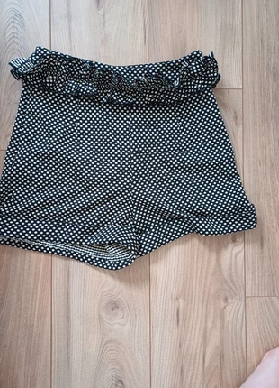 Short taille haute, marke: ASOS Design, zustand: Neu, größe: XS / 34 / 6, 3,00 €, 3,85 € inklusive Vinted-Käuferschutz