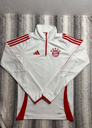Haut d’entraînement fc bayern munich adidas,blanc/rouge aeroready, marca: adidas, estado: Muito bom, tamanho: XS, €15.00, €16.45 inclui Proteção do Comprador