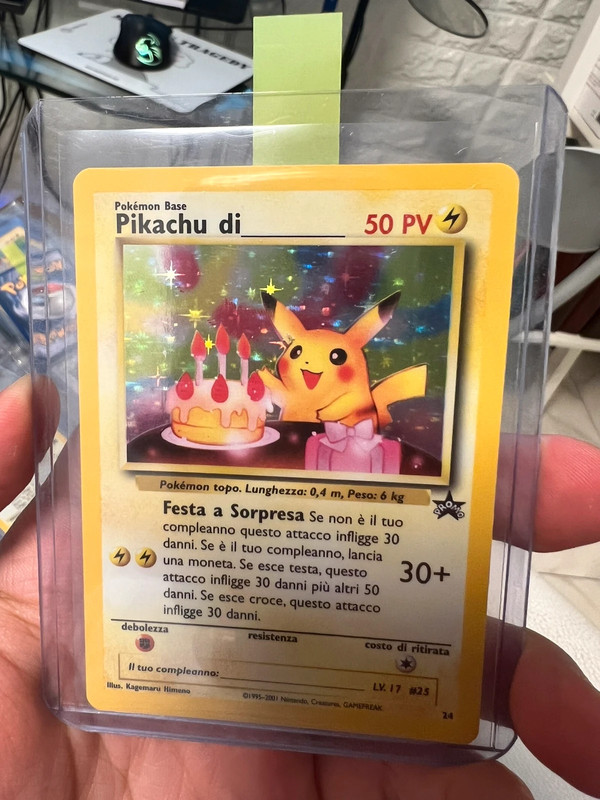 Carta Pokémon Pikachu di compleanno black star promo NM