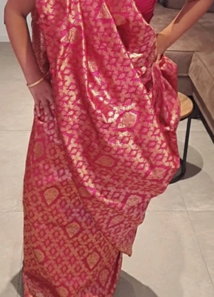 Saree/sari/bollywood dress/indianstyle, brand: saree, condizioni: Ottime, taglia: Taglia unica, €30.00, €32.20 include la Protezione acquisti