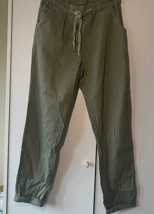 Pantalone in cotone verde cachi, brand: Zuiki, condizioni: Ottime, taglia: S, €3.00, €3.85 include la Protezione acquisti