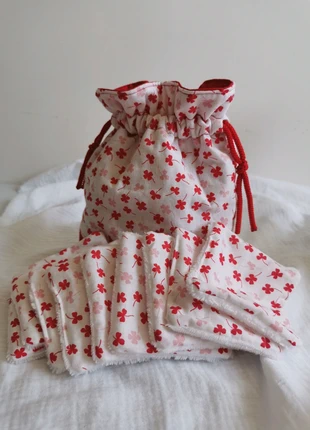 Petit pochon et ses lingettes lavables fait main, staat: Nieuw zonder prijskaartje, € 12,00, € 13,30 inclusief Kopersbescherming