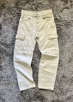 Cargo blanc oversize taille 38 homme, marque: Bershka, état: Très bon état, taille: W29 | FR 38, 4,00 €, 4,90 € Protection acheteurs incluse