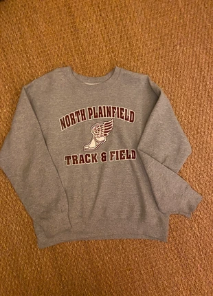 Pull vintage gris, marke: Gildan, zustand: Sehr gut, größe: M, 6,00 €, 7,00 € inklusive Vinted-Käuferschutz