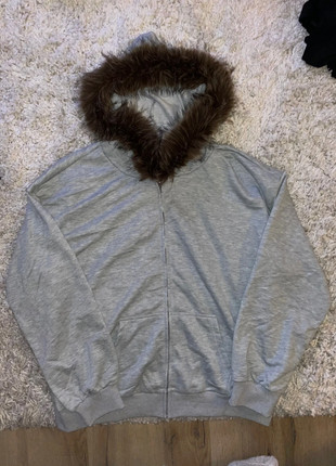 Veste Y2K Grise Zip Capuche Fourrure Hoodie Vintage 2000’s Drip rock métal core furr, marque: y2k, état: Très bon état, taille: L, 49,90 €, 53,10 € Protection acheteurs (Pro) incluse