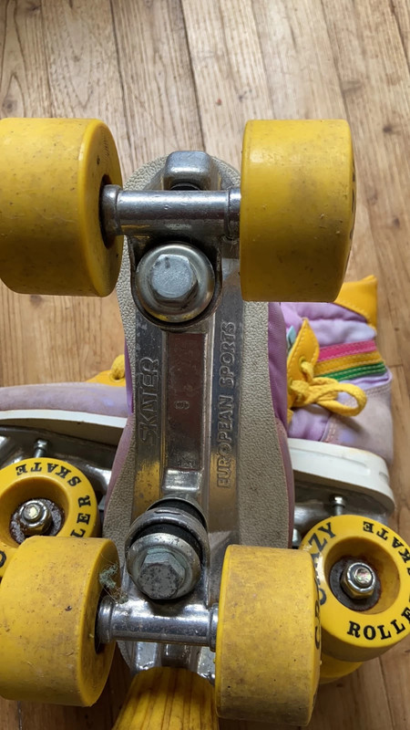 Roller Skate Crazy TRex 4 roues Vintage 37