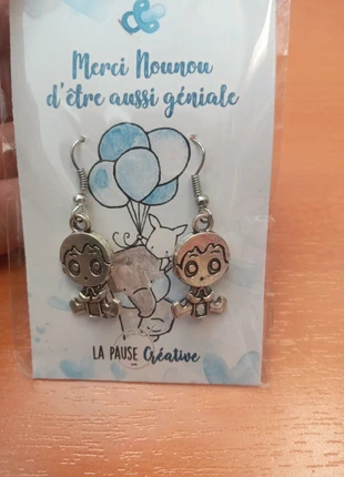 Boucles d'oreilles neuve argenté motif petit enfant, état: Neuf avec étiquette, 2,00 €, 2,80 € Protection acheteurs incluse