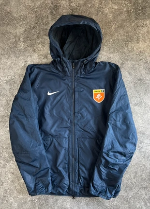 Veste à capuche zippé imperméable rembourrée Nike Swoosh Football floqué M Homme marine, marque: Nike, état: Très bon état, taille: M, 20,00 €, 21,70 € Protection acheteurs (Pro) incluse