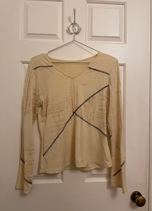 Long sleeved graphic vintage top, brand: Vintage Dressing, condition: Very good, size: M / 10, £11.00, £12.25 includes Buyer Protection