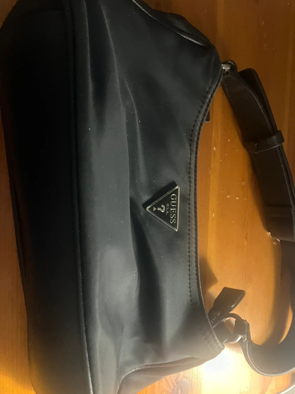 Guess shoulder bag 2