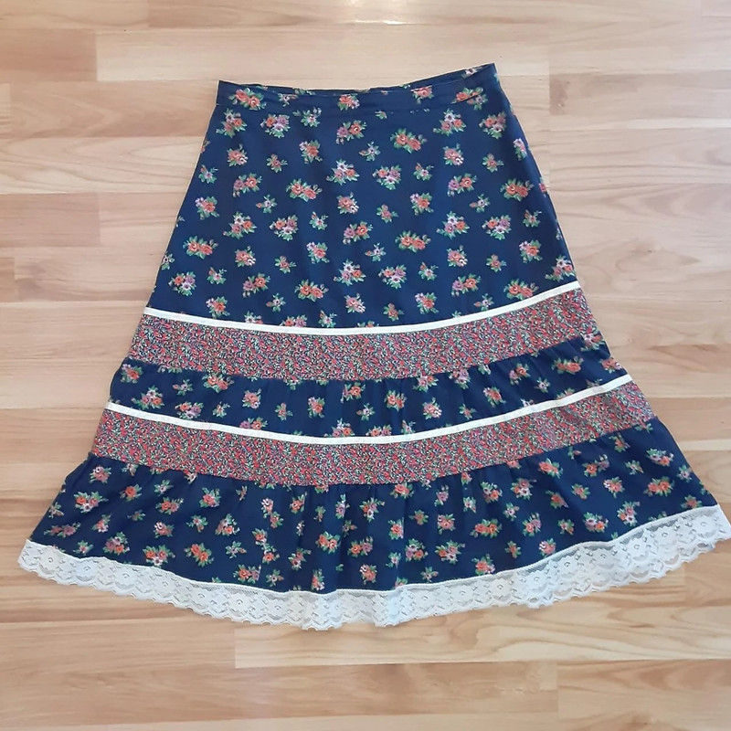 1970s calico prairie floral skirt 1