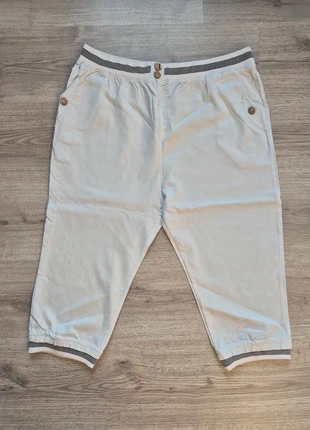 Capri broek 3/4 broek witte broek White Capri maat 44, staat: Heel goed, maat: XXL / 44 / 16, € 5,00, € 5,95 inclusief Kopersbescherming