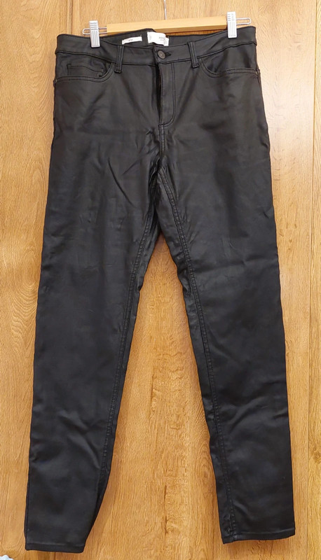 Pantalon vaquero negro Denim Kim de Mango Vinted