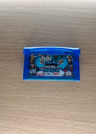 Pokémon Emerald Imperium Game Boy Advance, zustand: Sehr gut, 22,99 €, 24,84 € inklusive Vinted-Käuferschutz