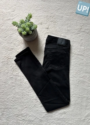 Pantalon jean Levi’s 711 vintage 00’s - Noir - Coupe Skinny - 26x30 (FR36), marque: Levi's, état: Très bon état, taille: S / 36 / 8, 29,90 €, 32,10 € Protection acheteurs (Pro) incluse