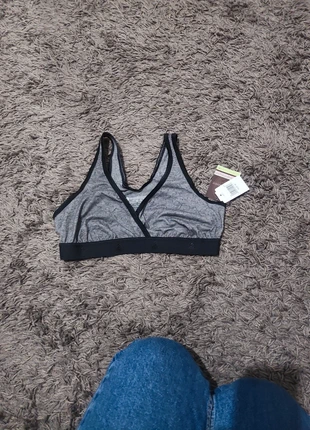 Reggiseno sport, marque: International, état: Neuf avec étiquette, taille: M, 2,00 €, 2,80 € Protection acheteurs incluse