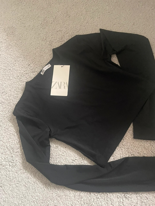 Crop top noir zara 3