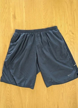 Short Marine Nike | Taille L / 40 / 12 | Très bon état, marke: Nike, zustand: Sehr gut, größe: L / 40 / 12, 14,40 €, 15,82 € beinhaltet Vinted-Käuferschutz Pro