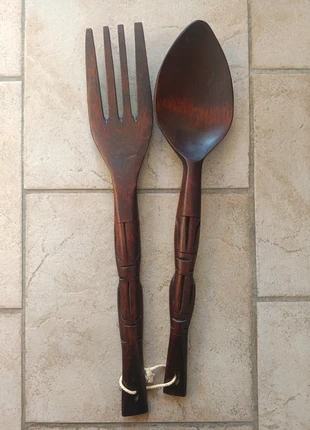 Couverts géants en bois sculpté cuillère + fourchette, marque: ancien, état: Très bon état, 12,00 €, 13,30 € Protection acheteurs incluse