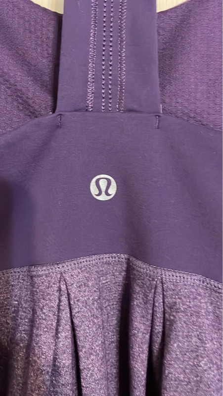 Lululemon top talla 8 color morado 4