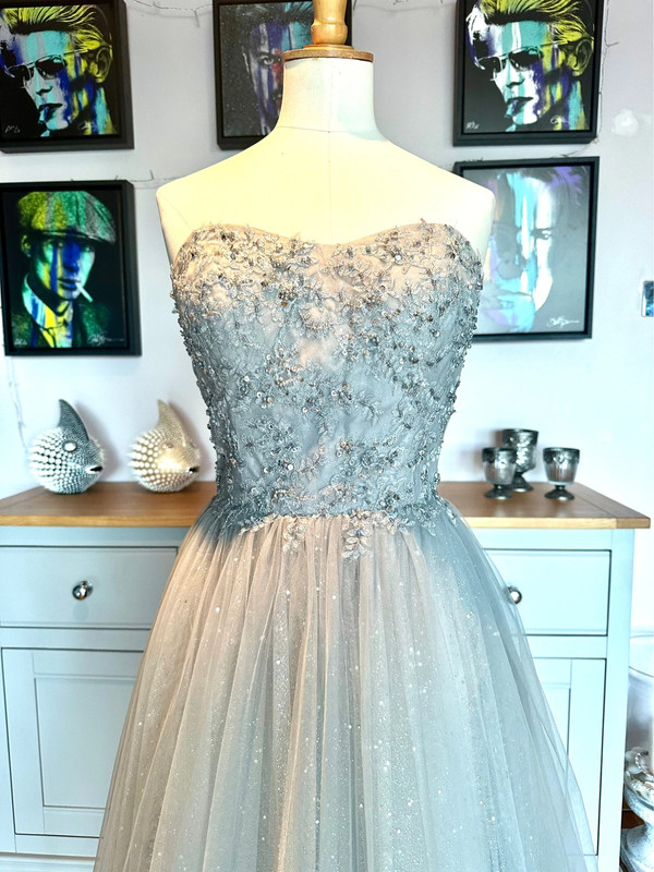 Mascara Silver sparkle tulle prom gown Size 14 4