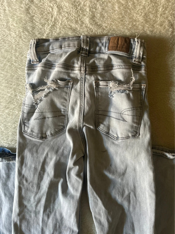 American Eagle High Waisted Flare Light Wash Jeans 4