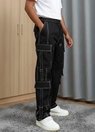 Cargo noir multi-poches couture contrastée, marque: Urban Forge, état: Très bon état, taille: S, 54,90 €, 58,35 € Protection acheteurs incluse