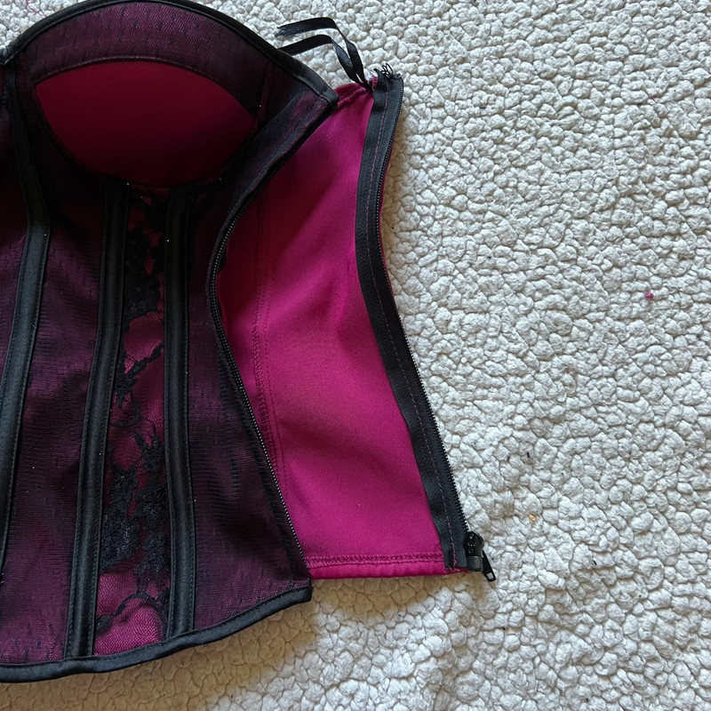 Vintage pink corset top - Charlotte Russe 4