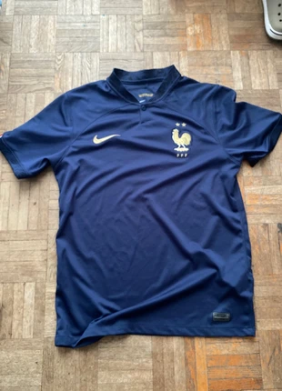 Maillot France 2022/2023, marque: Nike, état: Très bon état, taille: M, 40,00 €, 42,70 € Protection acheteurs incluse