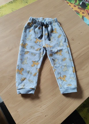 Dresowe spodnie z długą nogawką, rozmiar 92, marque: Disney Baby, état: Très bon état, taille: 24-36 mois / 92 cm, 1,00 €, 1,75 € Protection acheteurs incluse