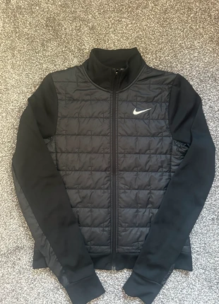 Nike ThermaFit Jacket, brand: Nike, condition: New without tags, size: S / 36 / 8, €100.00, €105.70 includes Buyer Protection
