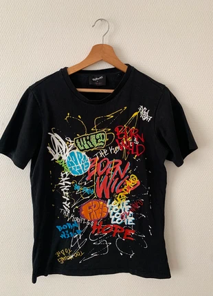 T-shirt noir The Kooples imprimés graffitis coton taille 36, merk: The Kooples, staat: Heel goed, maat: S, € 20,00, € 21,70 inclusief Kopersbescherming