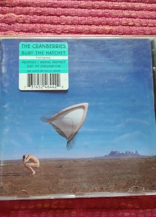 CD The Cranberries Bury the hatchet, état: Très bon état, 2,00 €, 2,80 € Protection acheteurs incluse