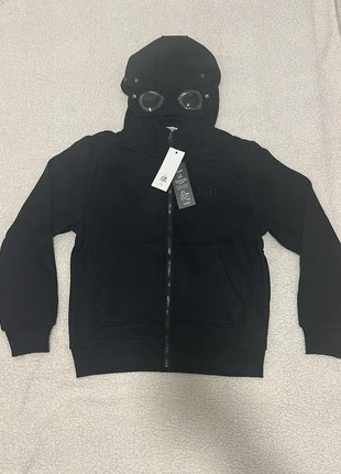 Sweat-shirt a capuche Cp Company, marque: C.P CONPANY, état: Neuf avec étiquette, taille: S, 59,00 €, 62,65 € Protection acheteurs incluse