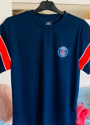 Maillot psg neuf taille l, marke: Paris Saint-Germain, zustand: Neu, größe: L, 12,00 €, 13,30 € inklusive Vinted-Käuferschutz