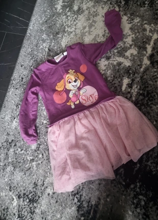 Süsses Kleid Pulloverartig, merk: Kleid, staat: Heel goed, maat: 7 jaar / 122 cm, € 5,00, € 5,95 inclusief Kopersbescherming