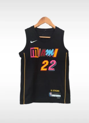 Maillot NBA enfant – Jimmy Butler #22 Miami Heat City Edition, merk: Nike, staat: Heel goed, maat: 8 jaar / 128 cm, € 25,90, € 27,90 inclusief Kopersbescherming