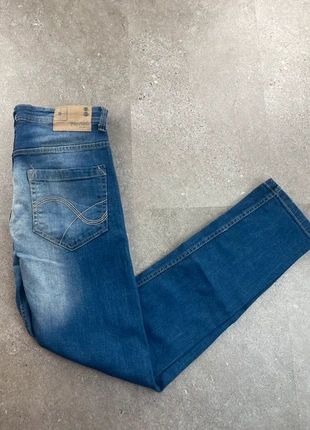 Jean terranova bleu slim taille W 36 FR 46, marke: Terranova, zustand: Sehr gut, größe: W36 | DE 52, 7,00 €, 8,05 € inklusive Vinted-Käuferschutz