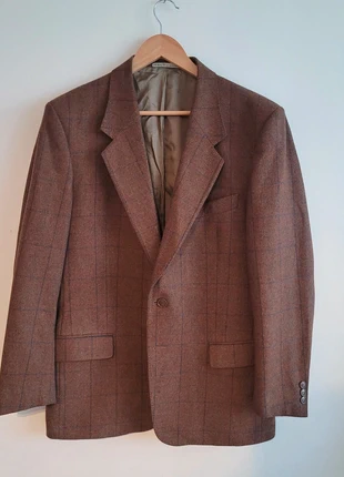 Superbe Veste tweed Louis Feraud, brand: Louis Féraud, condition: Very good, size: 48, €45.00, €47.95 includes Buyer Protection
