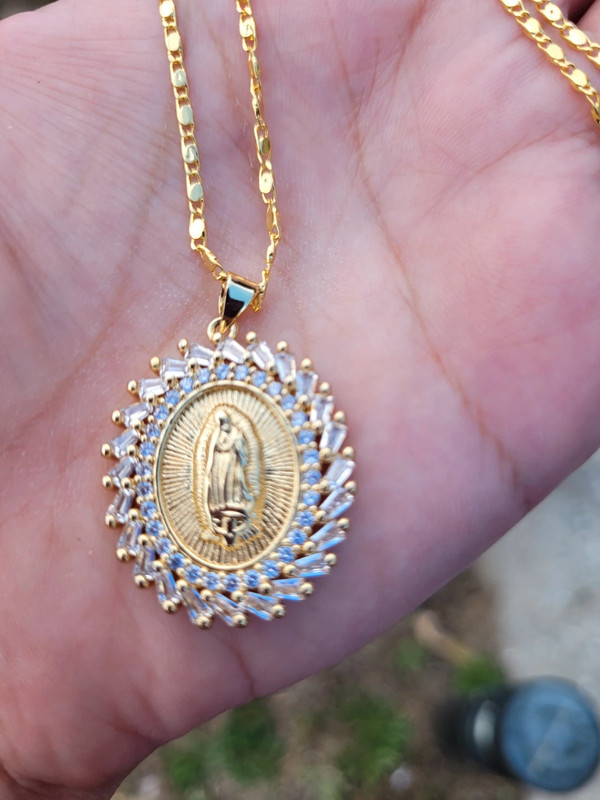 Cadena con dije Virgen de Guadalupe 5