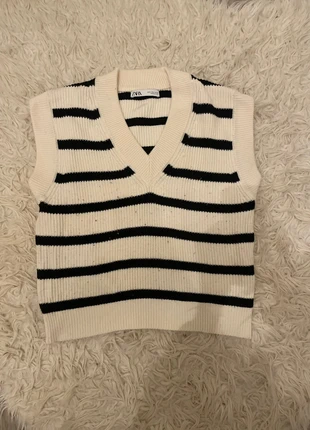 Haut rayé sans manches Zara, merk: Zara, staat: Heel goed, maat: S / 36 / 8, € 6,00, € 7,00 inclusief Kopersbescherming