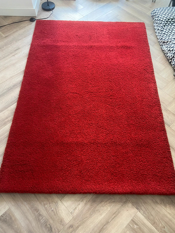 Tapete vermelho pelo comprido ikea 3