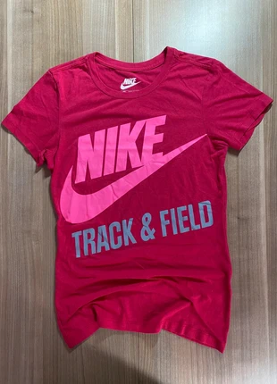 T-shirt Slim Fit – Nike – Femme Taille S – Rose, marque: Nike, état: Très bon état, taille: S / 36 / 8, 5,00 €, 5,95 € Protection acheteurs incluse