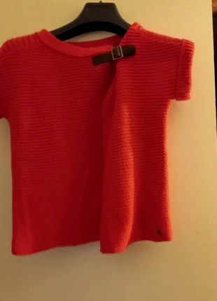 Gilet maille tricot 8ans okaïdi manches courtes, merk: Okaïdi, staat: Heel goed, maat: 8 jaar / 128 cm, € 9,00, € 10,15 inclusief Kopersbescherming