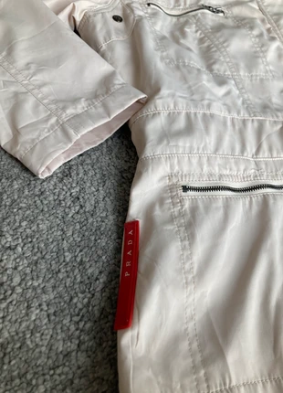 Veste Prada femme blanc cassé - Taille XL, marque: Prada, état: Très bon état, taille: XL / 42 / 14, 100,00 €, 105,70 € Protection acheteurs incluse