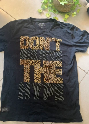 Tee-shirt pour femme avec écriture et imprimer léopard, marque: Two Angle, état: Très bon état, taille: L / 40 / 12, 4,00 €, 4,90 € Protection acheteurs incluse