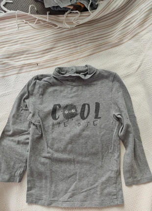 Tee shirt col roulé, marque: Kiabi, état: Très bon état, taille: 24-36 mois / 92 cm, 1,00 €, 1,75 € Protection acheteurs incluse